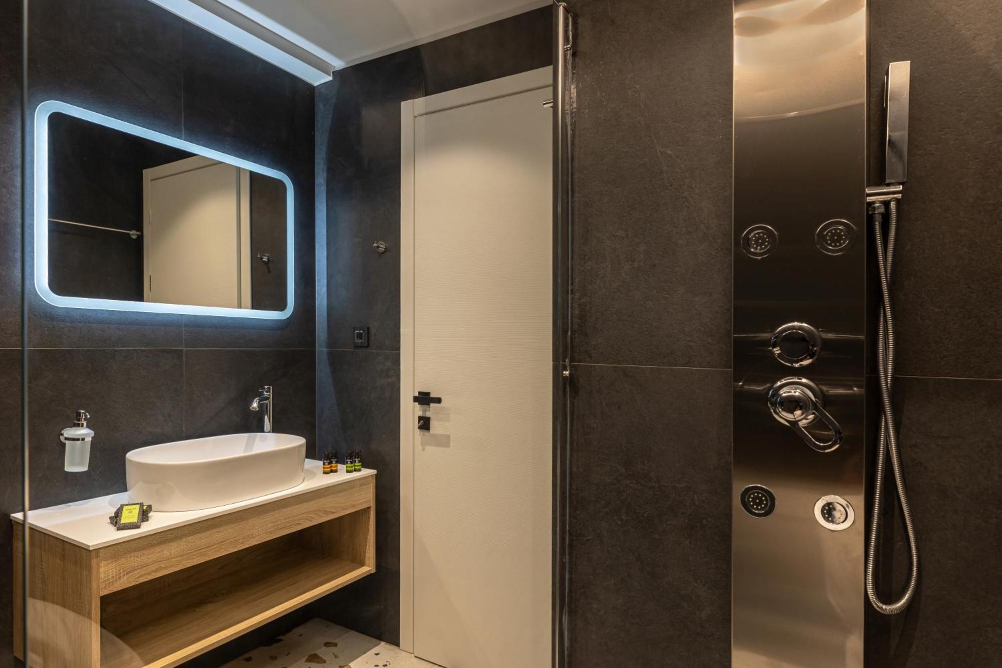 יואנינה City Hill Luxury Apartments מראה חיצוני תמונה